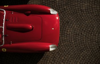 „Ferrari” operators Ēriks Meseršmits: Filmas izskats izveidosies pats