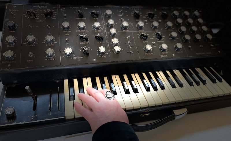 „Mākslas darbi rodas mokās”. Juris un…