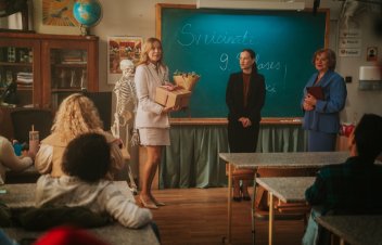 „Vecāku sapulce”. Kino kā terapijas mašīna