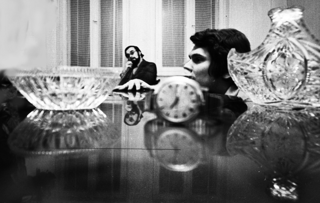 Armīns Lejiņš (tālākajā plānā) un Juris Podnieks, filmas "Liepājas vīri" (1976) operators. Foto; Uldis Briedis