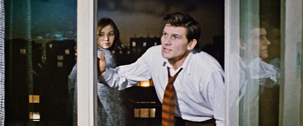 Līga Liepiņa un Uldis Pūcītis filmā "Četri balti krekli" (1967), restaurētā versija (2018)