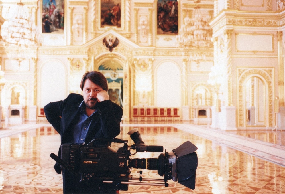 Vitālijs Manskis 2000. gadā, filmējot materiālu, kas tagad iekļauts filmā "Putina liecinieki"