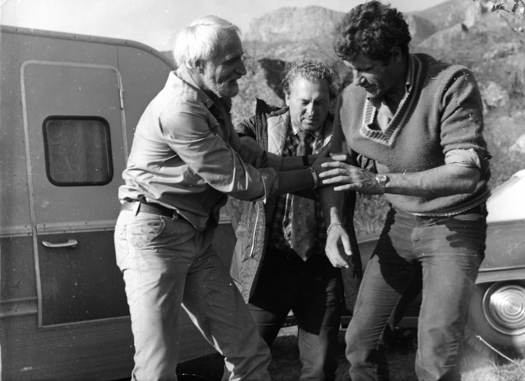 Ints Burāns, Aloizs Brenčs un Mārtiņš Vilsons filmas "Mirāža" (1983) uzņemšanas procesā. RKM krājums, foto: Uldis Ofkants